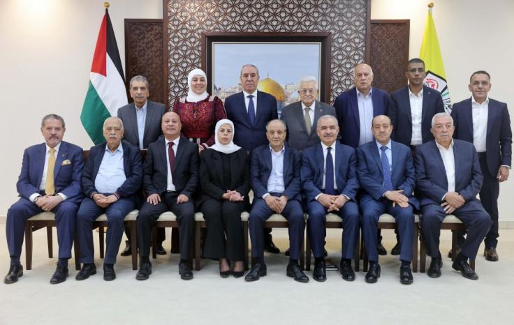 اللجنة المركزية لحركة فتح  تعقد اجتماعا لها وتتخذ عدة قرارات مهمة